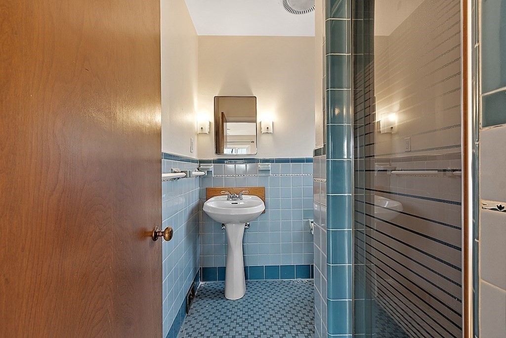 244 Old Ayer Road Groton, MA 01450 - Photo 32 of 42 Gallery Image 32