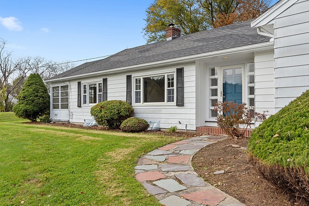 244 Old Ayer Road Groton, MA 01450 - Photo 9 of 42 Gallery Image 9