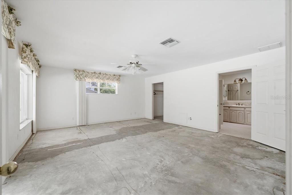 1680 Fox Road Clearwater, FL 33764 - Photo 43 of 72