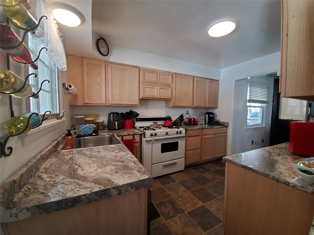38 Ritchie Road Binghamton, NY 13901 - Photo 15 of 19 Gallery Image 15