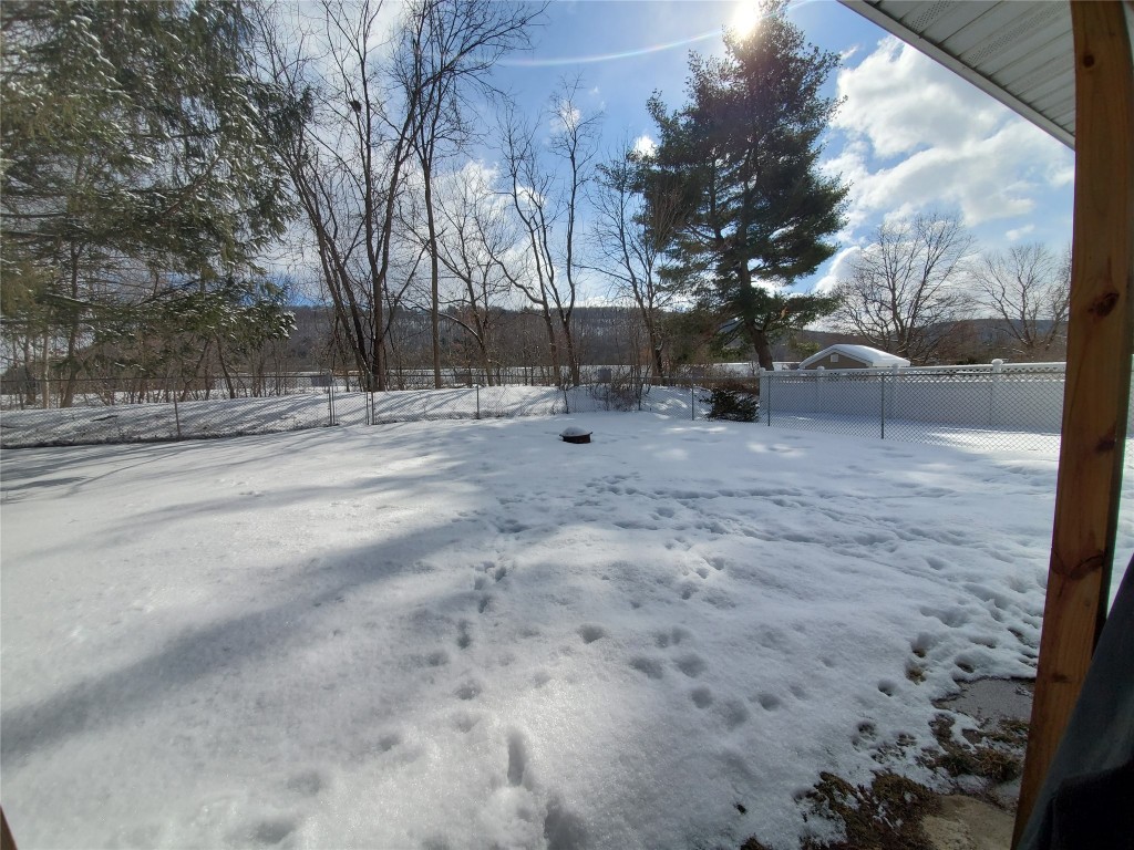 38 Ritchie Road Binghamton, NY 13901 - Photo 3 of 19 Gallery Image 3