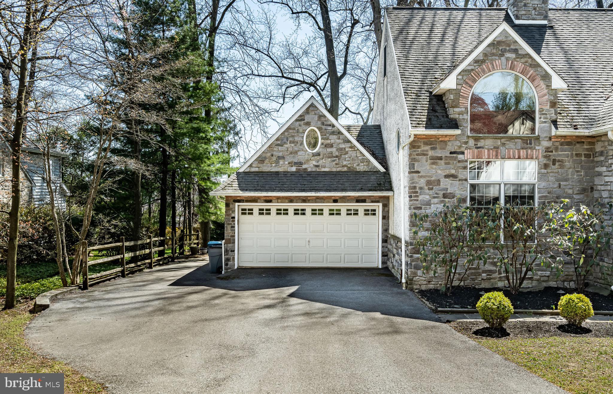 108 Devonwood Lane Devon, PA 19333 - Photo 4 of 55