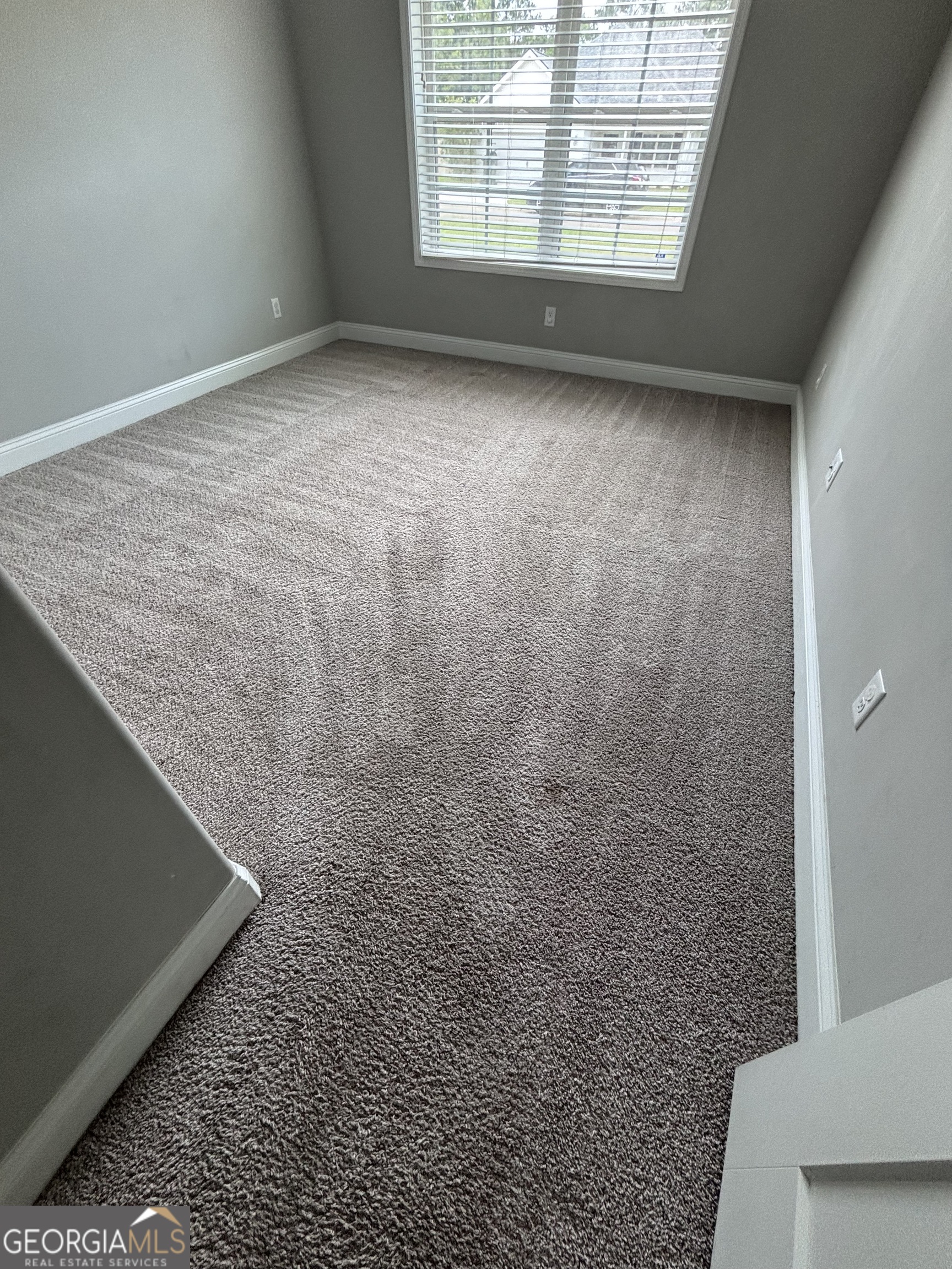 106 Logans Way Kingsland, GA 31548 - Photo 8 of 15 a view of room with window