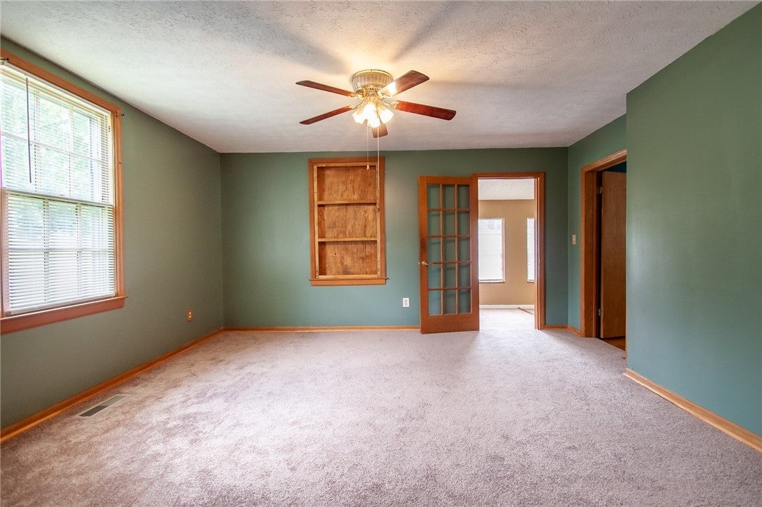 813 Spring Street Valley, AL 36854 - Photo 9 of 26 Gallery Image 9