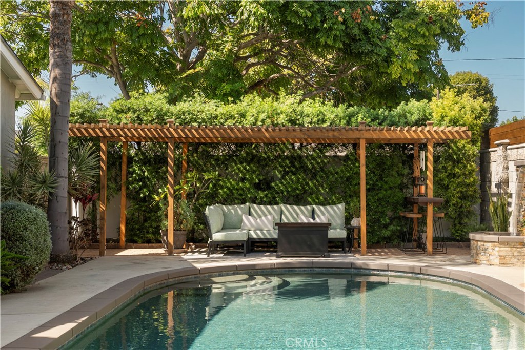 360 Villanova Road Costa Mesa, CA 92626 - Photo 22 of 32 Gallery Image 22