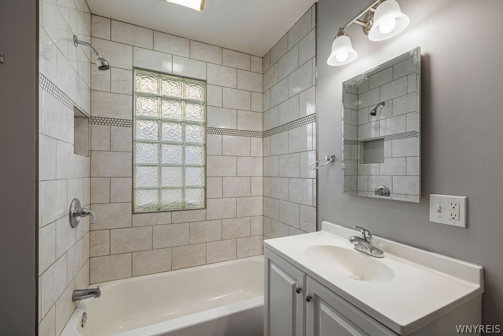 148 Potomac Avenue Buffalo, NY 14213 - Photo 13 of 47