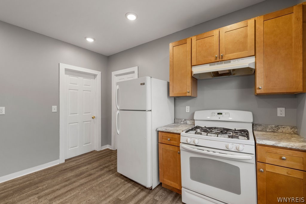 148 Potomac Avenue Buffalo, NY 14213 - Photo 17 of 47