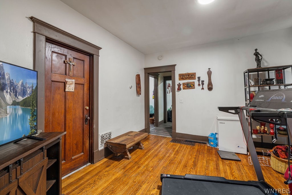 148 Potomac Avenue Buffalo, NY 14213 - Photo 23 of 47