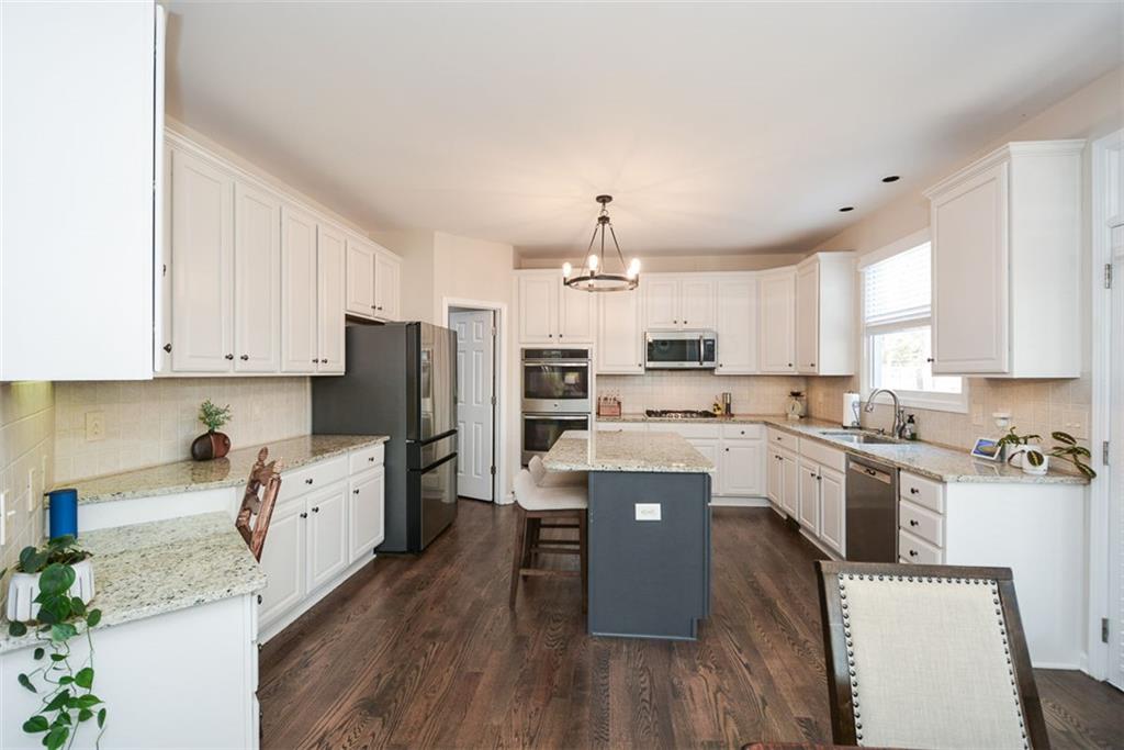 1055 Coleridge Way Suwanee, GA 30024 - Photo 19 of 101