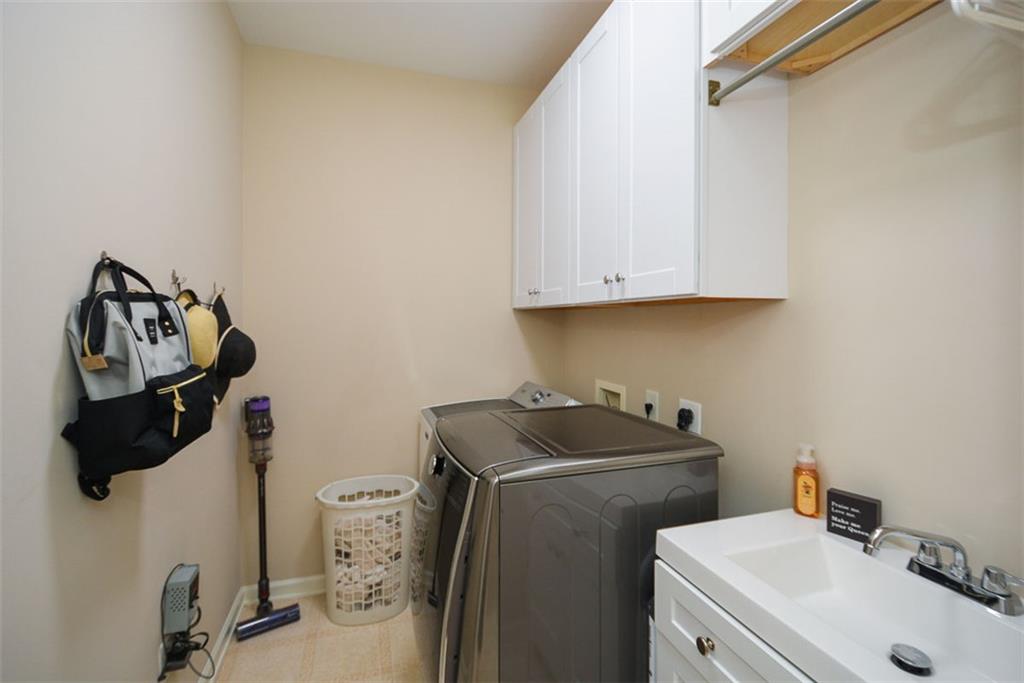 1055 Coleridge Way Suwanee, GA 30024 - Photo 27 of 101