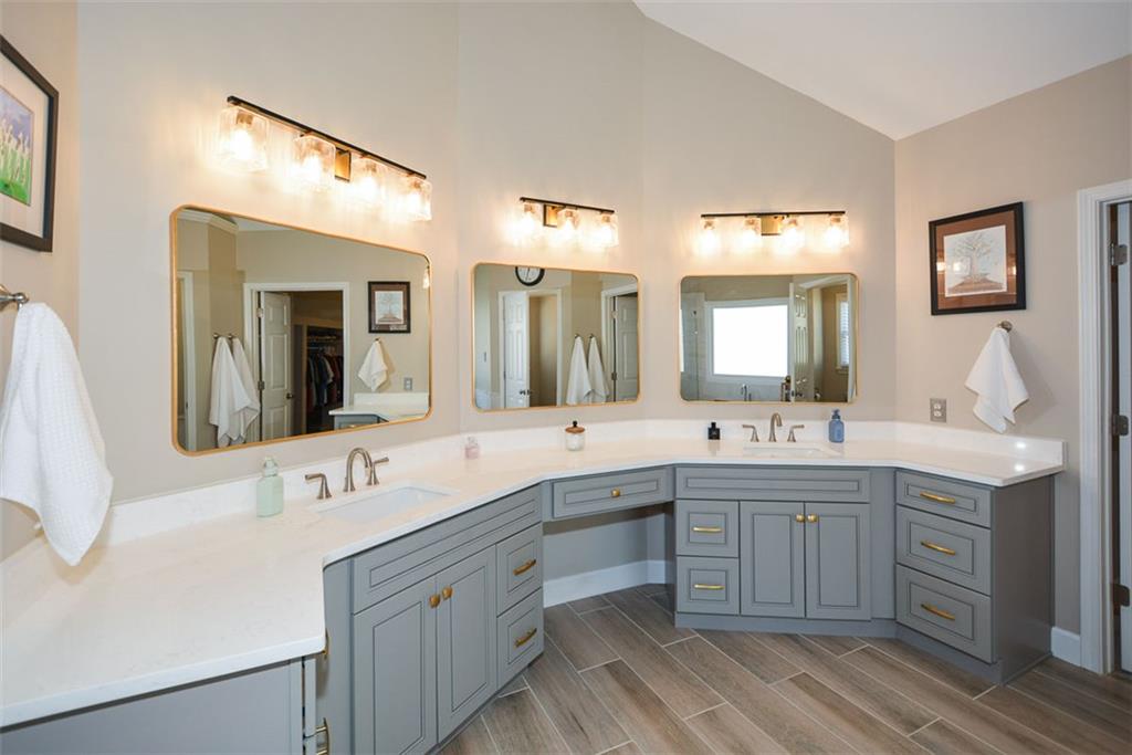 1055 Coleridge Way Suwanee, GA 30024 - Photo 43 of 101