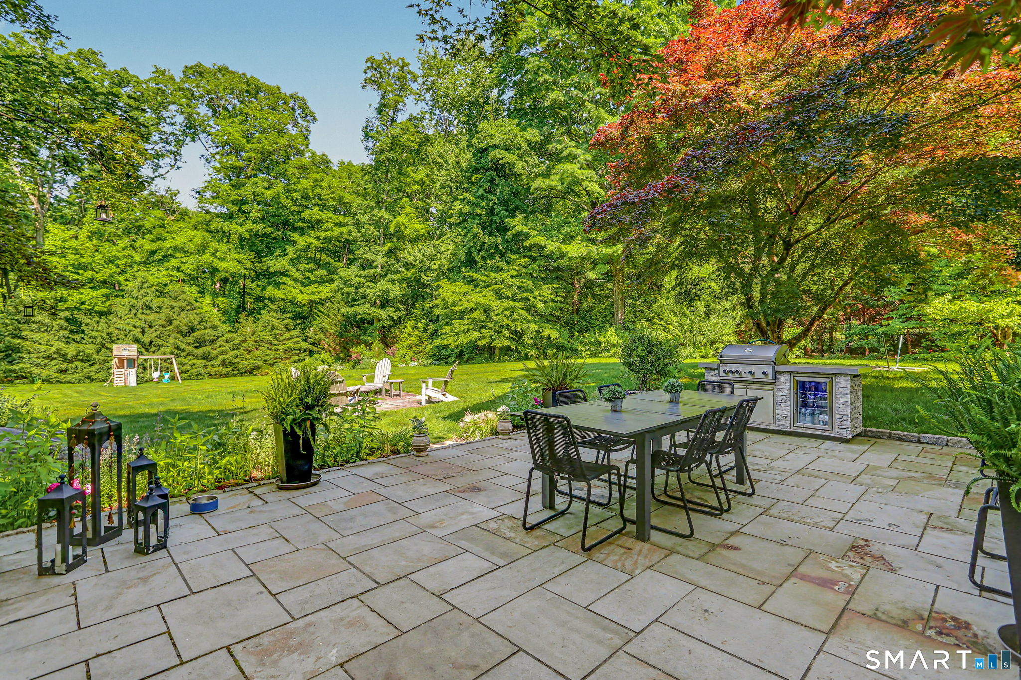 284 Georgetown Road Weston, CT 06883 - Photo 9 of 40
