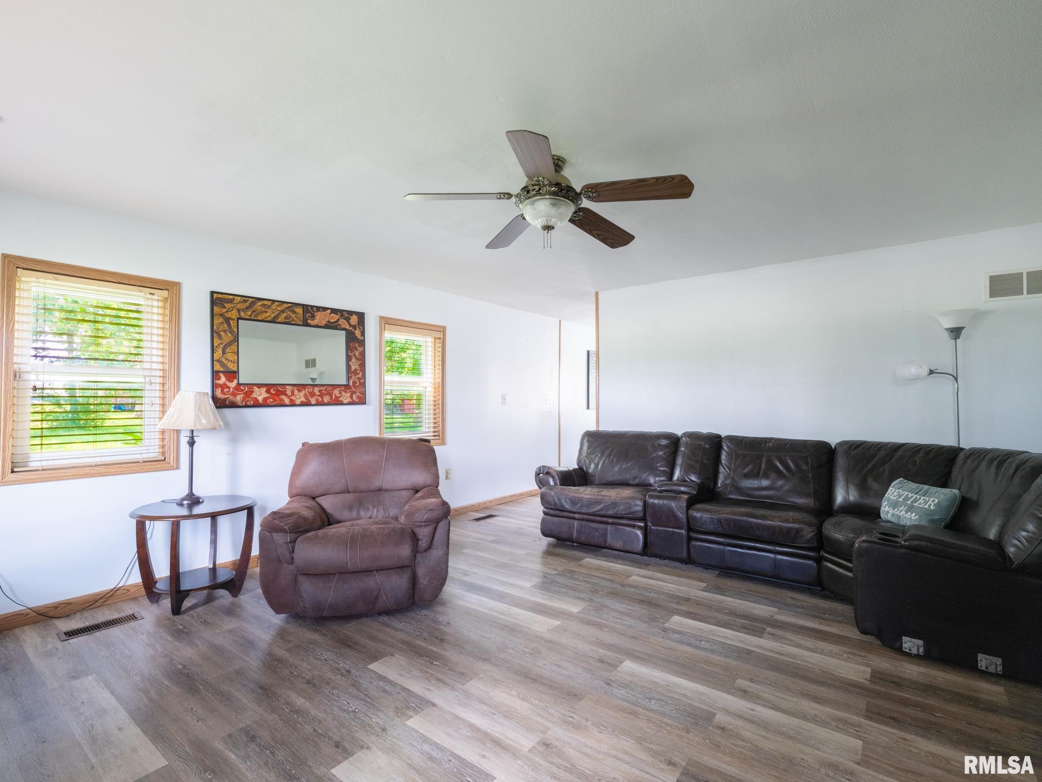 19319 North Daily Road Princeville, IL 61559 - Photo 19 of 43