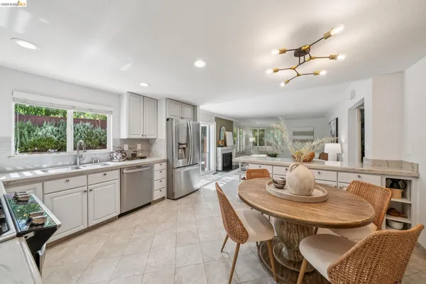 $1,748,000 | 1977 Woodbury Court, Walnut Creek, CA 94596