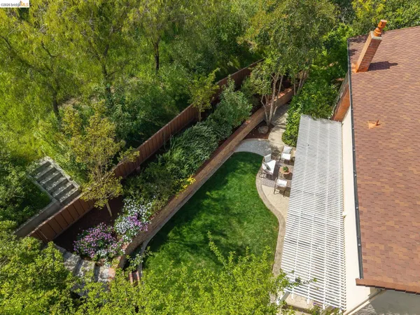 $1,748,000 | 1977 Woodbury Court, Walnut Creek, CA 94596