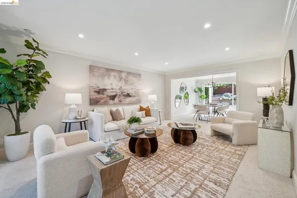 $1,748,000 | 1977 Woodbury Court, Walnut Creek, CA 94596