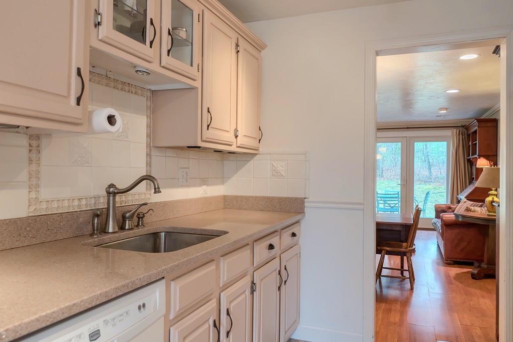 701 Ridgefield Circle, Unit A Clinton, MA 01510 - Photo 6 of 27 Gallery Image 6