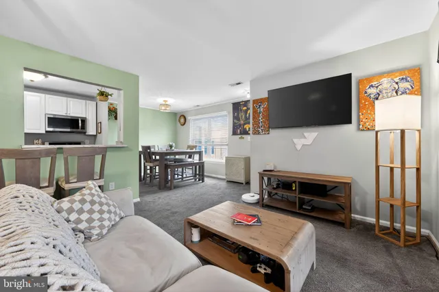 $235,000 | 108 Steeplechase Court, Woodbury, NJ 08096