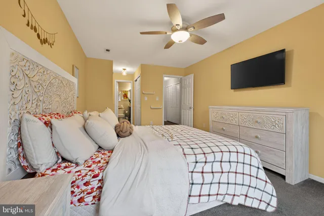 $235,000 | 108 Steeplechase Court, Woodbury, NJ 08096