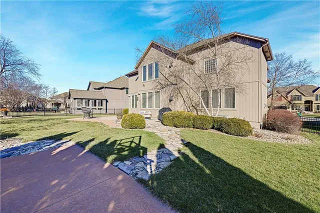 $709,900 | 10911 West 163rd Terrace, Overland Park, KS 66221
