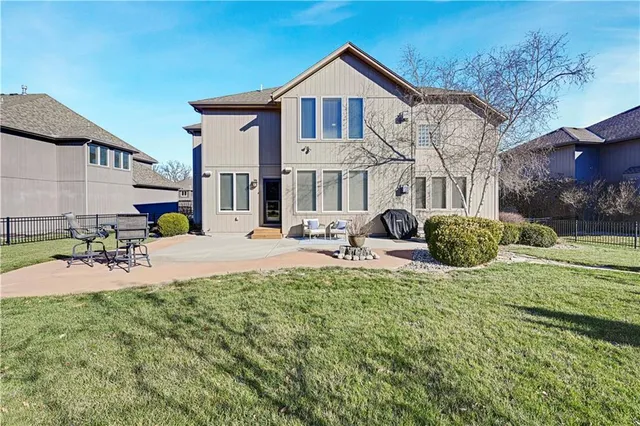 $709,900 | 10911 West 163rd Terrace, Overland Park, KS 66221