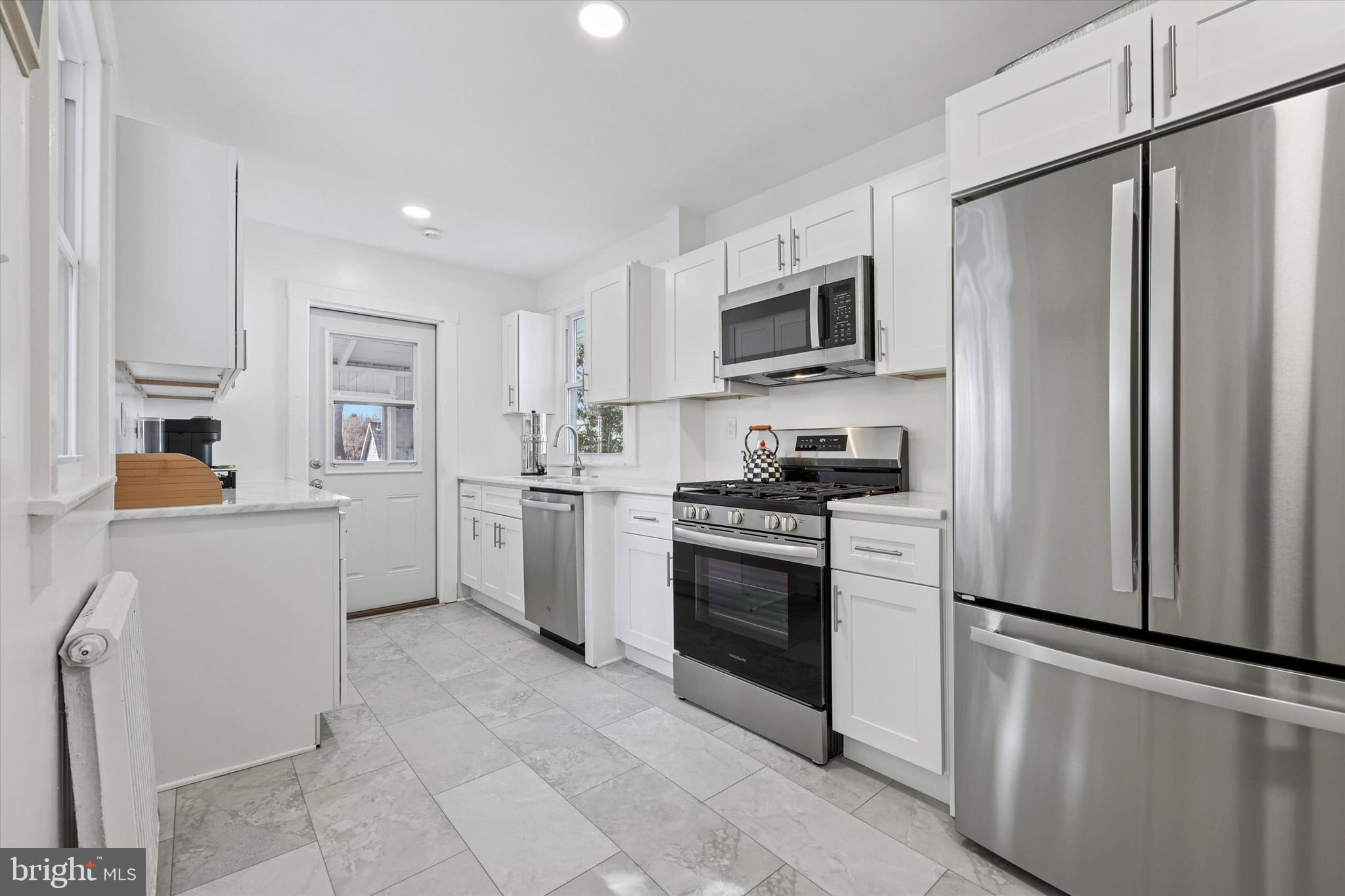 232 Forrest Avenue Narberth, PA 19072 - Photo 9 of 41