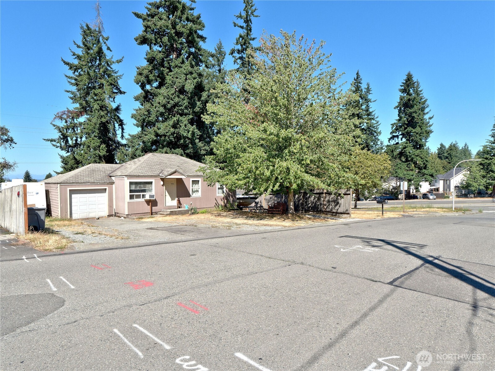 1409 Monroe Avenue Northeast Renton, WA 98056 - Photo 3 of 17