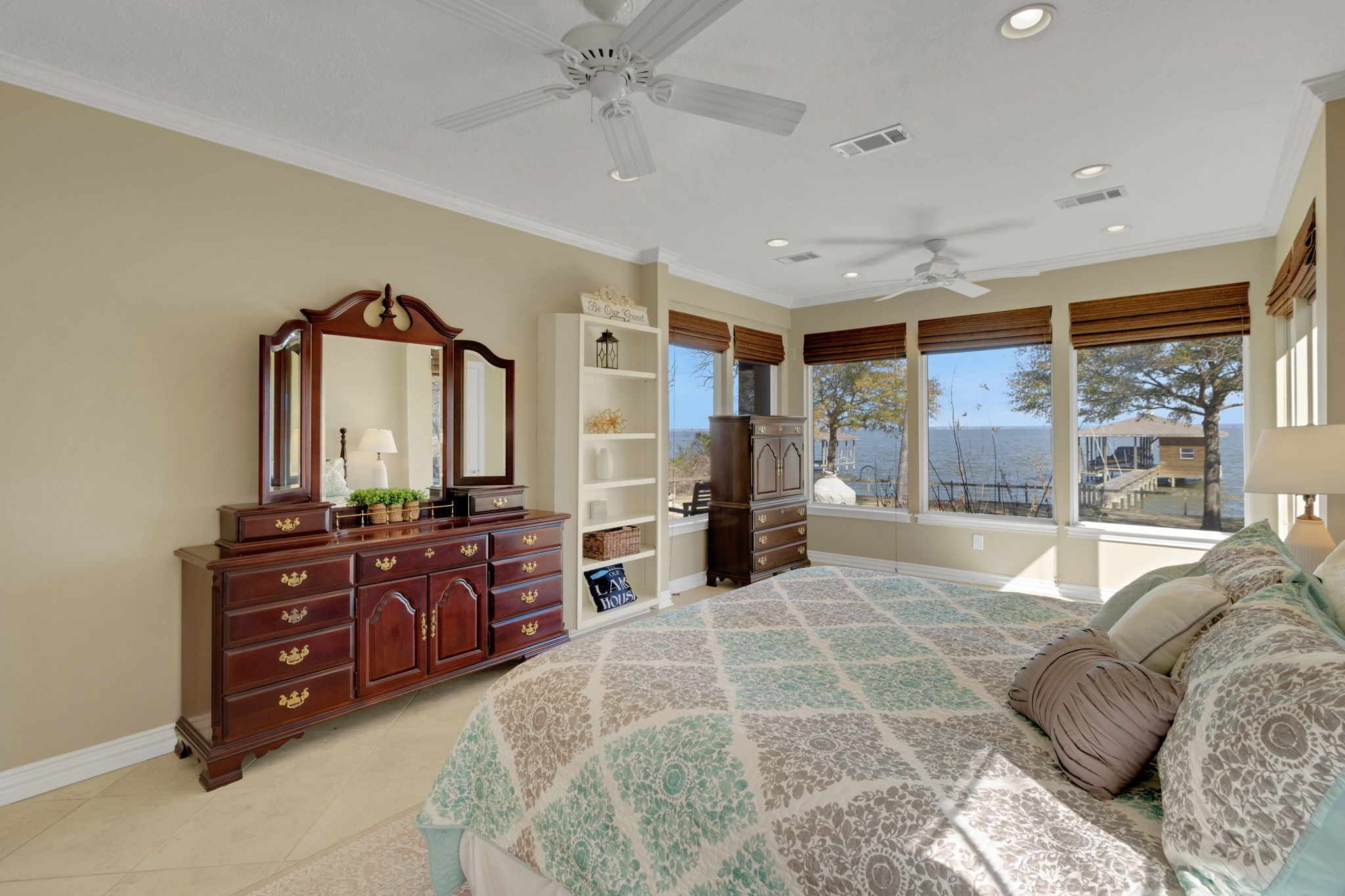 290 Harbor Run Drive Coldspring, TX 77331 - Photo 27 of 42 Guest bedroom