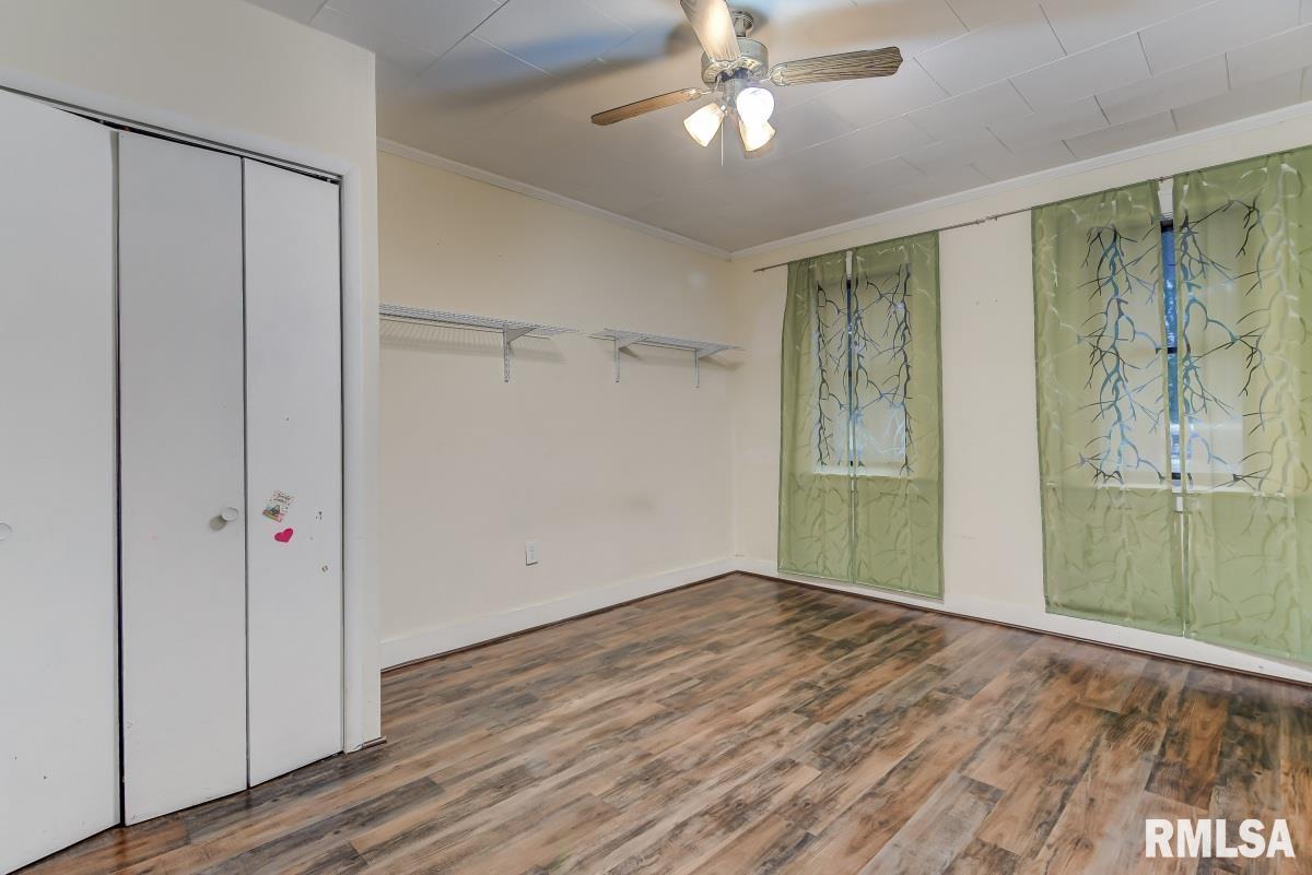 212 South Main Street Athens, IL 62613 - Photo 20 of 28 Gallery Image 20