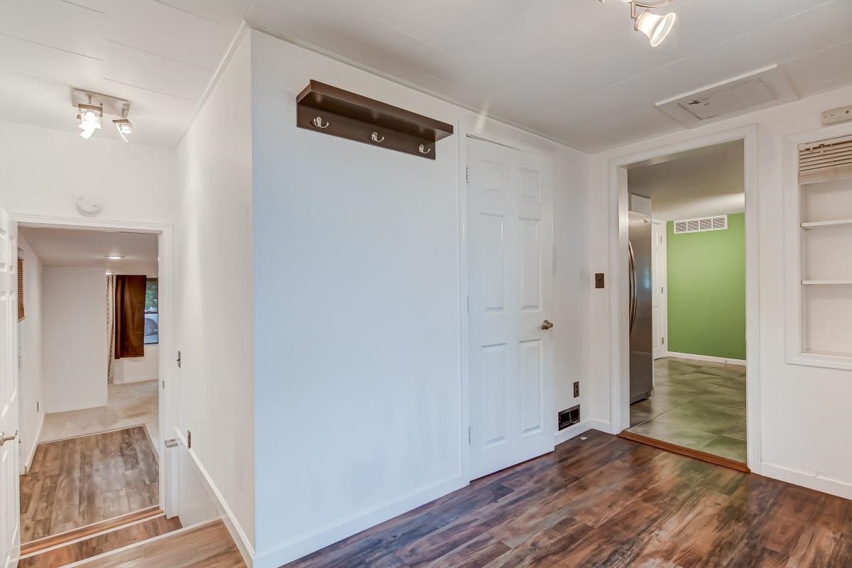 212 South Main Street Athens, IL 62613 - Photo 24 of 28 Gallery Image 24