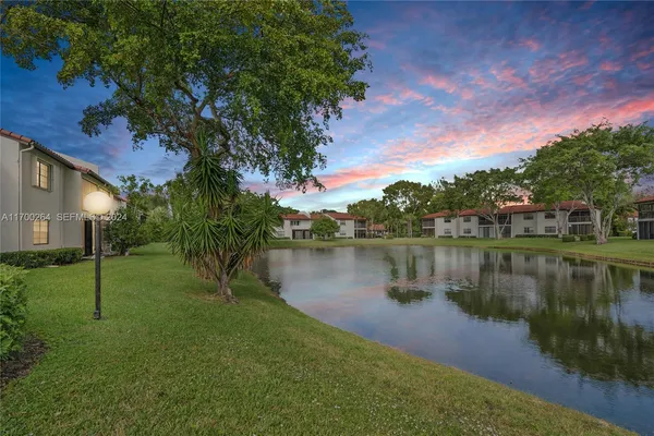 $369,400 | 21364 Cypress Hammock Drive, Unit 1H, Boca Raton, FL 33428