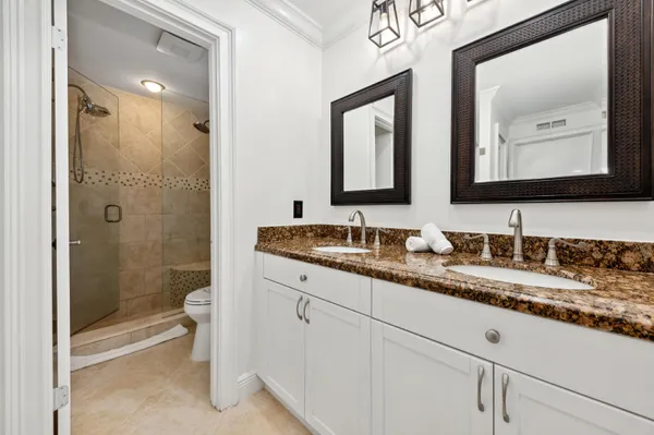 $5,250 | 556 Southwest 24th Avenue, Boynton Beach, FL 33435