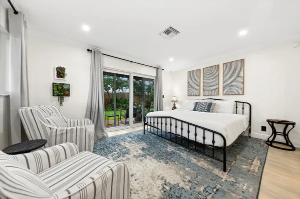 $5,250 | 556 Southwest 24th Avenue, Boynton Beach, FL 33435