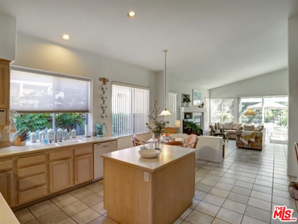 11063 Mulgrave Road San Diego, CA 92131 - Photo 10 of 30