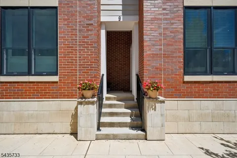 $729,000 | 9 Farrand Street, Bloomfield, NJ 07003