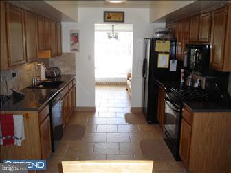 116 Crossing Way Lindenwold, NJ 08021 - Photo 3 of 6 Kitchen