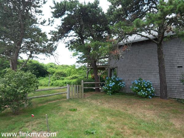 22 B Ocean View Farm Road Chilmark, MA 02535 - Photo 5 of 15 http://d1qzqeyxiitrap.cloudfront.net/photos/23002/600/afc48087.jpg