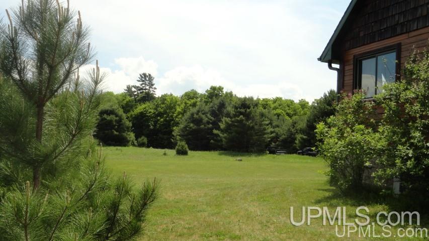 E10515 County Rd H-58 Munising, MI 49862 - Photo 3 of 30