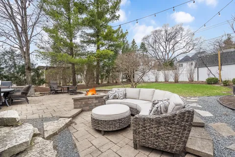 $1,699,000 | 406 Hudson Avenue, Clarendon Hills, IL 60514