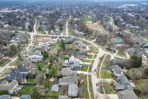 $1,699,000 | 406 Hudson Avenue, Clarendon Hills, IL 60514