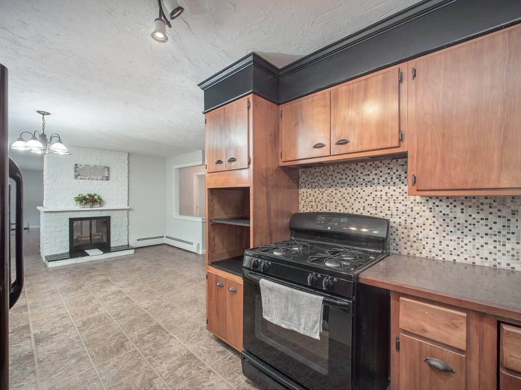 57 Blue Bell Road Worcester, MA 01606 - Photo 13 of 30 Gallery Image 13