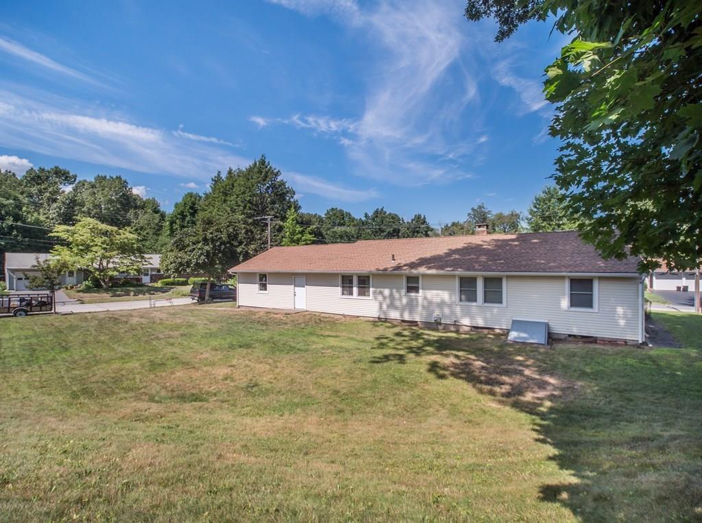 57 Blue Bell Road Worcester, MA 01606 - Photo 8 of 30 Gallery Image 8