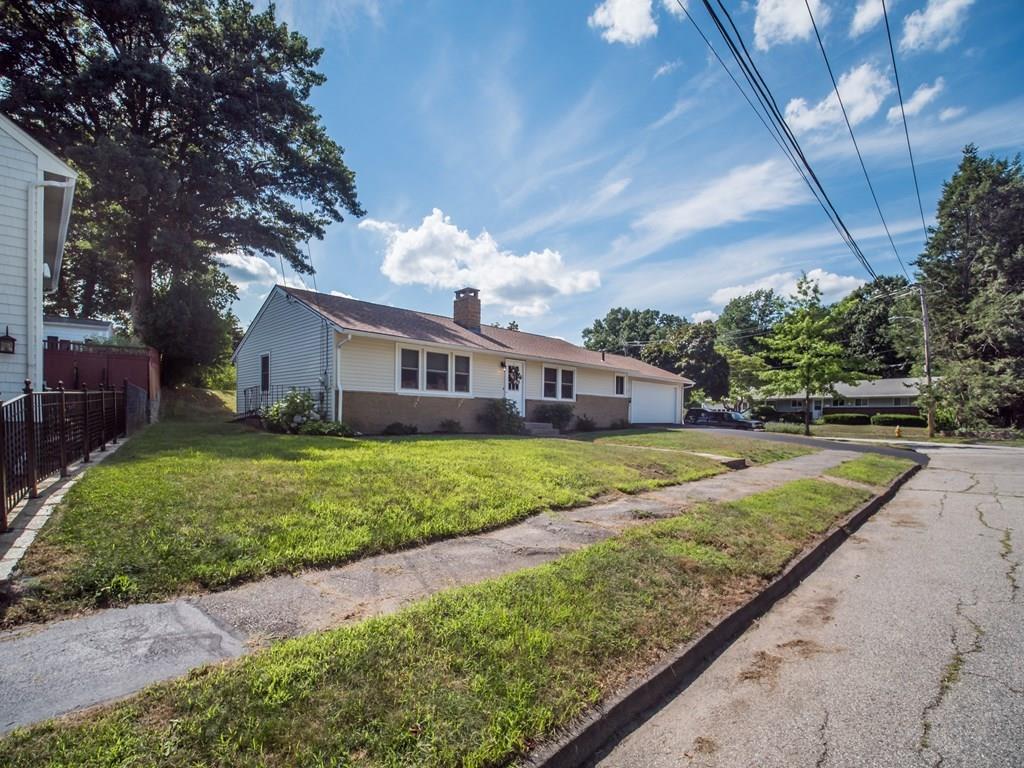 57 Blue Bell Road Worcester, MA 01606 - Photo 9 of 30 Gallery Image 9