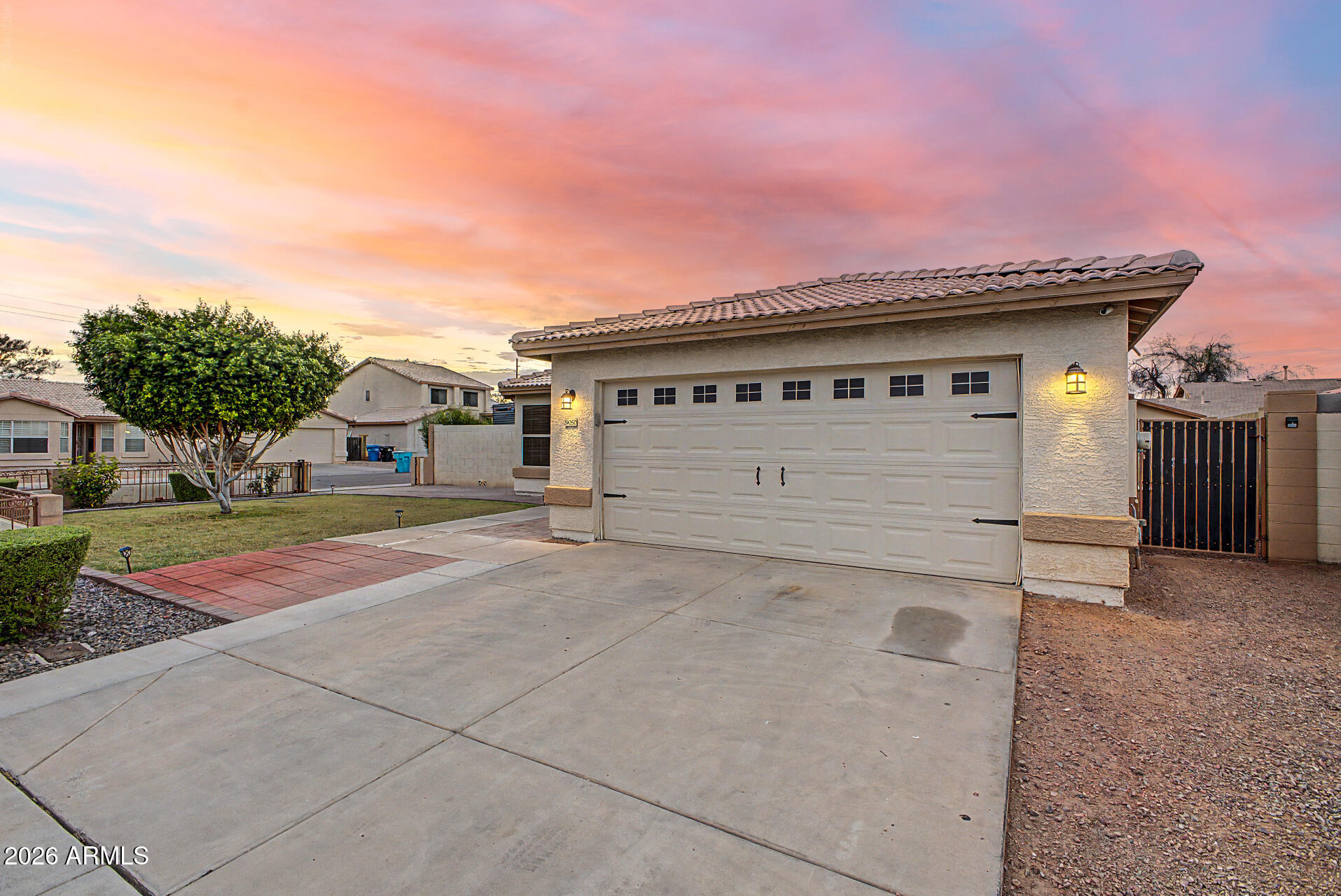 9050 West Monte Vista Road Phoenix, AZ 85037 - Photo 5 of 44