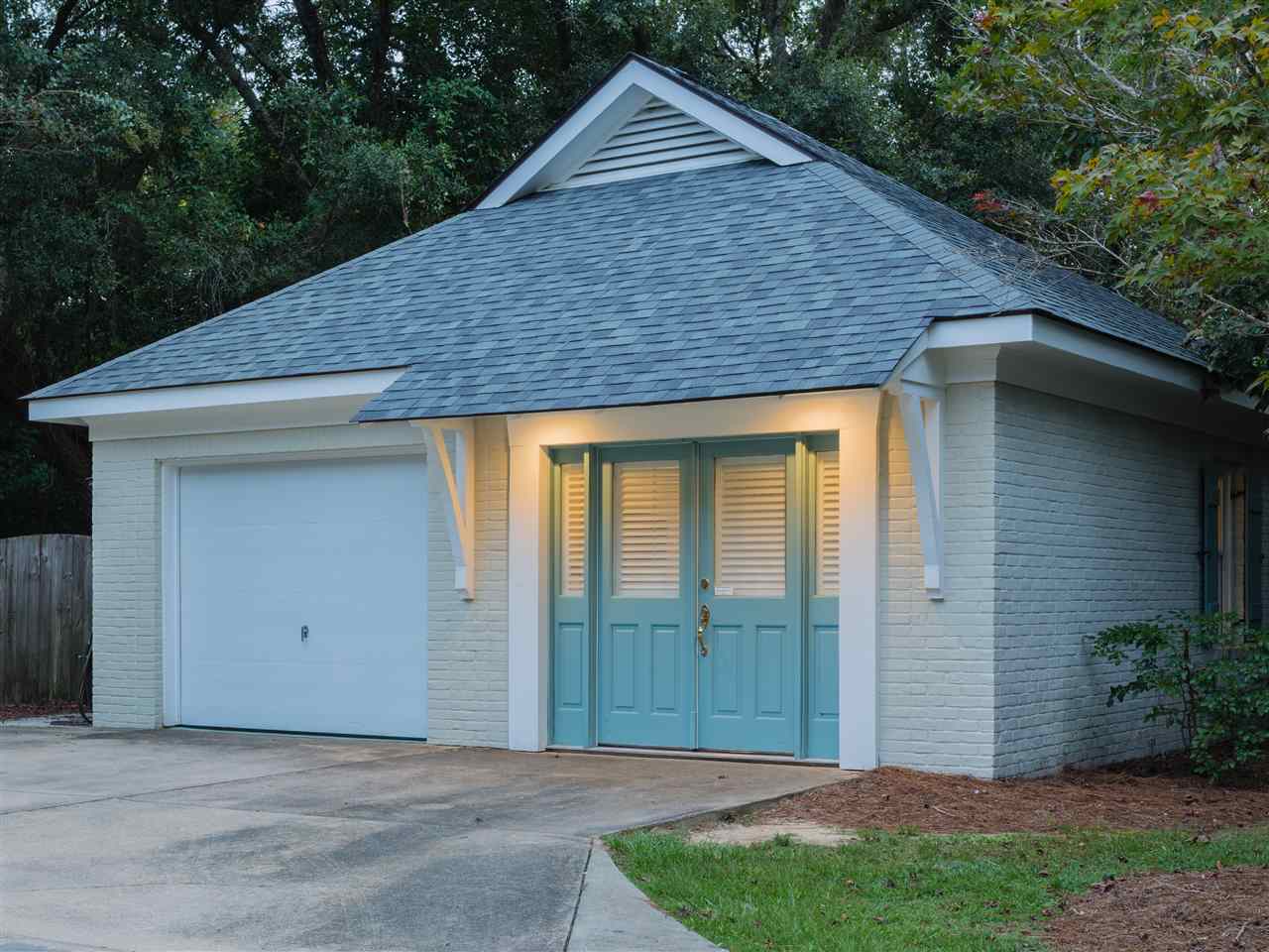 16 Audubon Place Fairhope, AL 36532 - Photo 18 of 26 Entertainment Suite