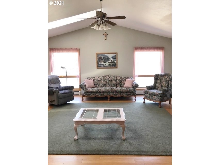 516 Southeast 16th Street Pendleton, OR 97801 - Photo 3 of 30 Gallery Image 3