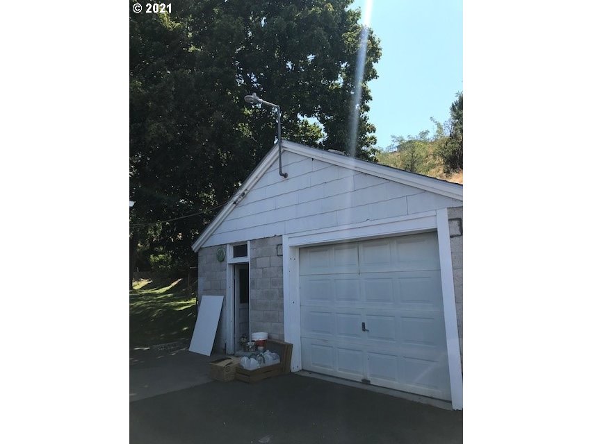 516 Southeast 16th Street Pendleton, OR 97801 - Photo 27 of 30 Gallery Image 27
