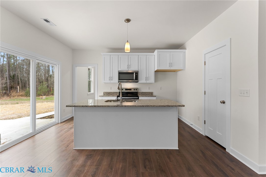 8986 Marlfield Road Gloucester, VA 23061 - Photo 12 of 34