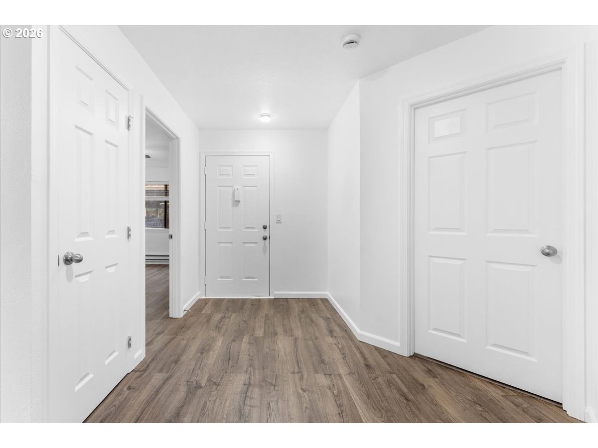 10160 Southeast Talbert Street Clackamas, OR 97015 - Photo 14 of 25 a view of an empty room