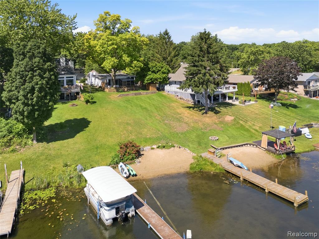 10470 King Road Davisburg, MI 48350 - Photo 23 of 33